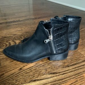 black leather ankle boots Steve Madden